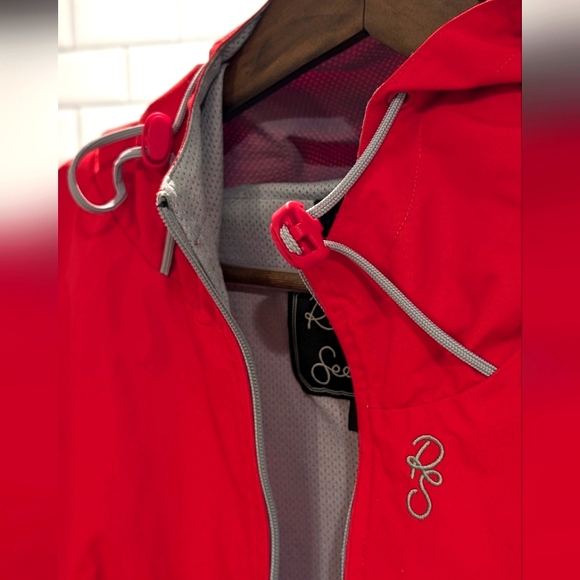 Hooded Rain Jacket - Picture 9 of 11